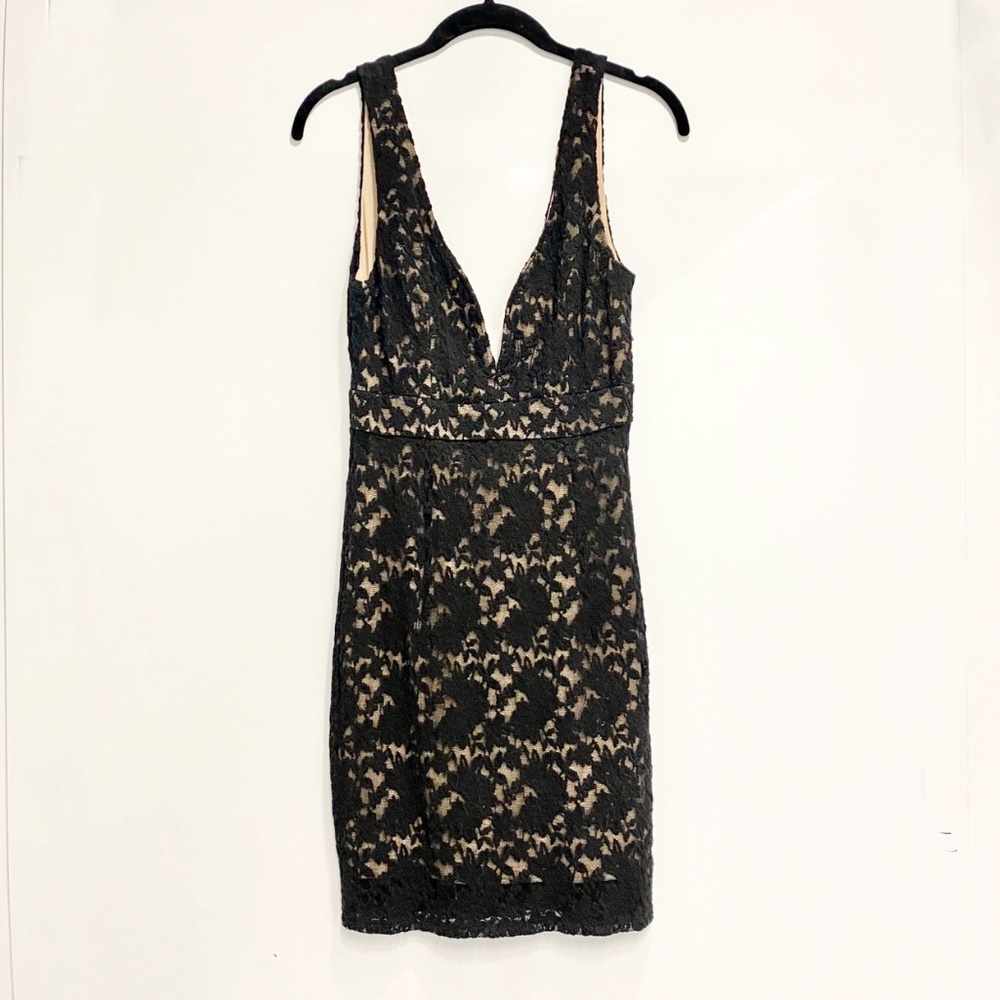 BLACK AND NUDE LACE OVERLAY COCKTAIL DRESS